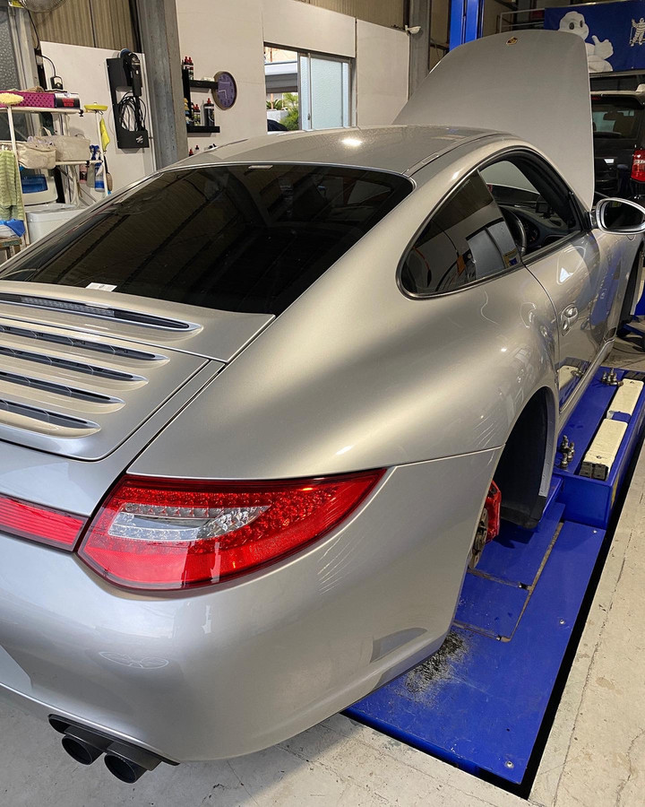 Fbc9e35d5dd0411e8037504db969217b